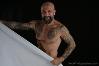 Proyecto toalla blanca Muscle Bear - sesin de fotos masculina